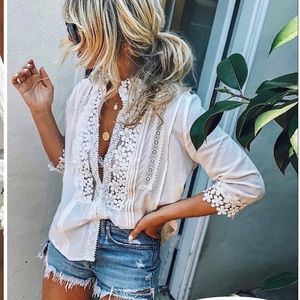 VICI Ivory Crochet Lace Top SZ S NWOT